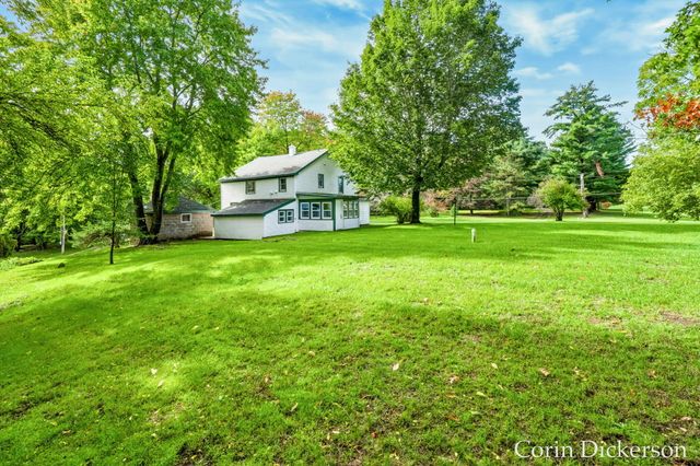 10860 Douglas Avenue, Cooper Twp, MI 49080