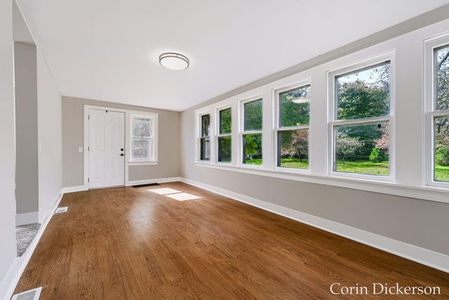 10860 Douglas Avenue, Cooper Twp, MI 49080