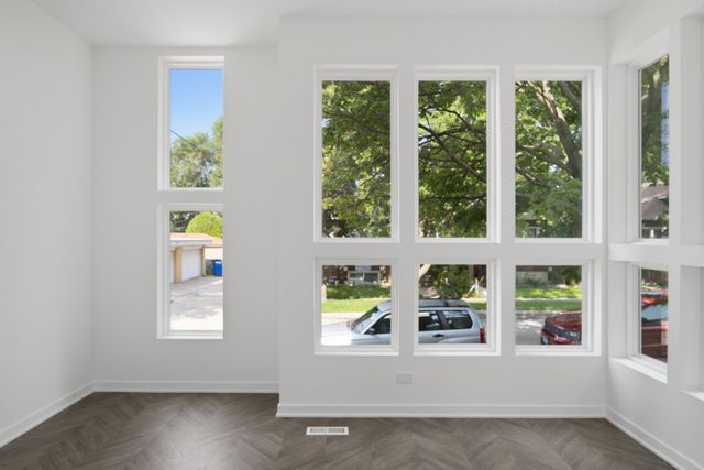 1537 SCOVILLE Avenue, Berwyn, IL 60402
