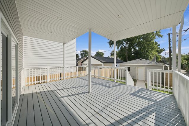 1537 SCOVILLE Avenue, Berwyn, IL 60402