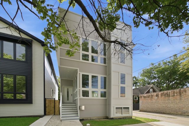 1537 SCOVILLE Avenue, Berwyn, IL 60402
