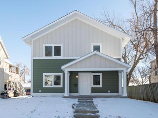 2704 Bryant Avenue N, Minneapolis, MN 55411