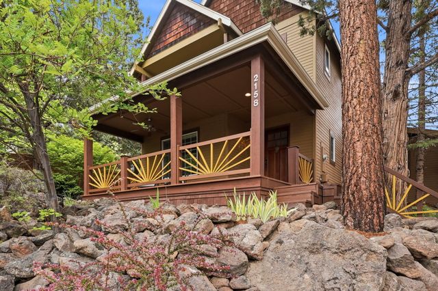 2158 NW Torrey Pines, Bend, OR 97703