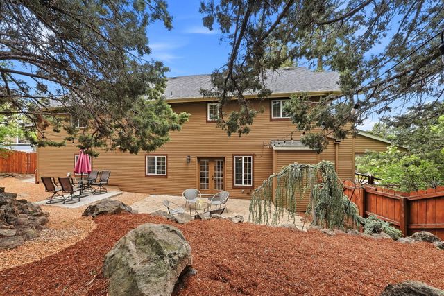 2158 NW Torrey Pines, Bend, OR 97703