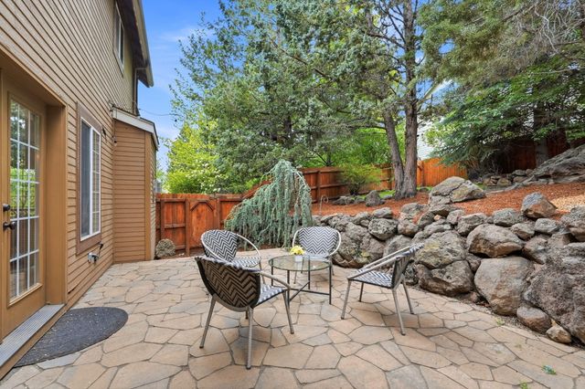 2158 NW Torrey Pines, Bend, OR 97703