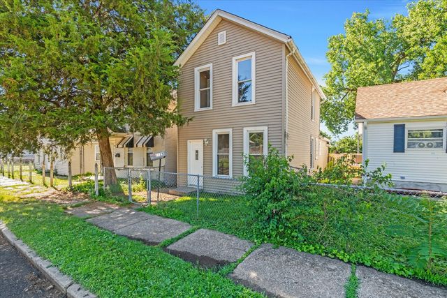 1125 W 5th Street, Davenport, IA 52802
