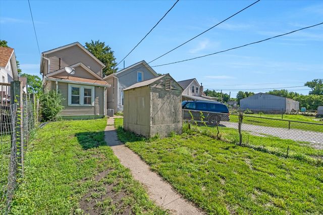 1125 W 5th Street, Davenport, IA 52802