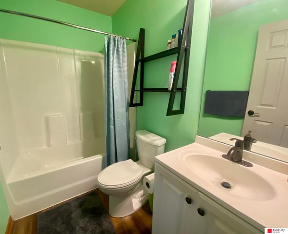 8335 Broken Ridge Drive, Lincoln, NE 68526