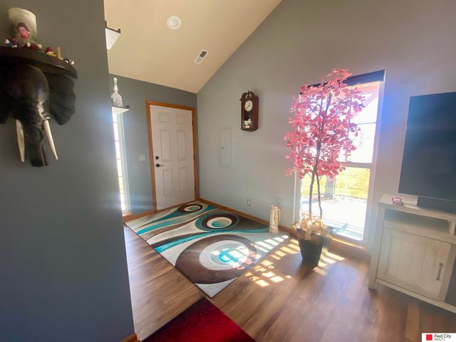 8335 Broken Ridge Drive, Lincoln, NE 68526