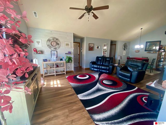 8335 Broken Ridge Drive, Lincoln, NE 68526