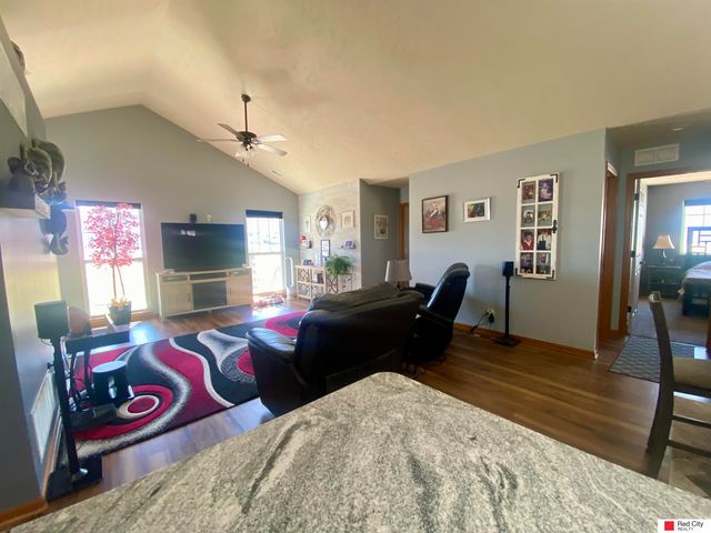 8335 Broken Ridge Drive, Lincoln, NE 68526