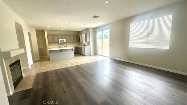 14990 Leaf Lane, Victorville, CA 92394
