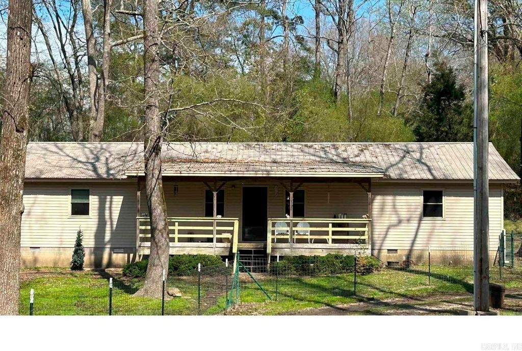 1825 Dyer Street, Malvern, AR 72104