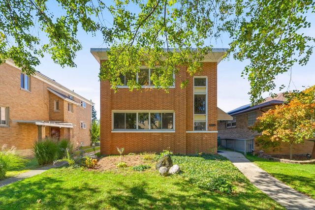 8822 Forestview Road, Evanston, IL 60203