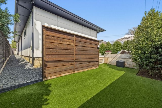 6958 Coronado Avenue, Dallas, TX 75214