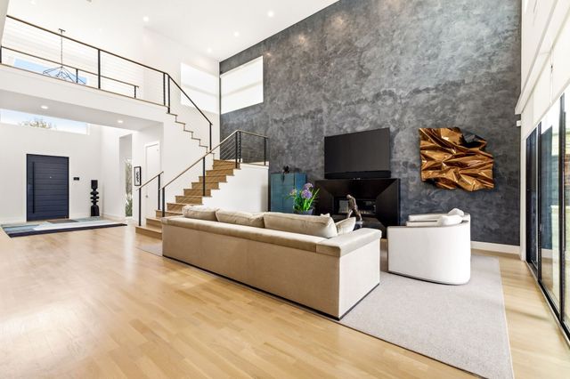 6958 Coronado Avenue, Dallas, TX 75214