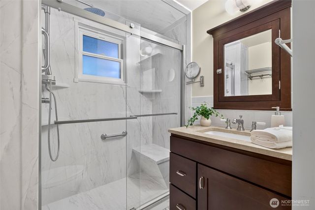 7337 Jones Avenue NW, Seattle, WA 98117