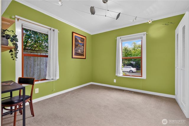7337 Jones Avenue NW, Seattle, WA 98117