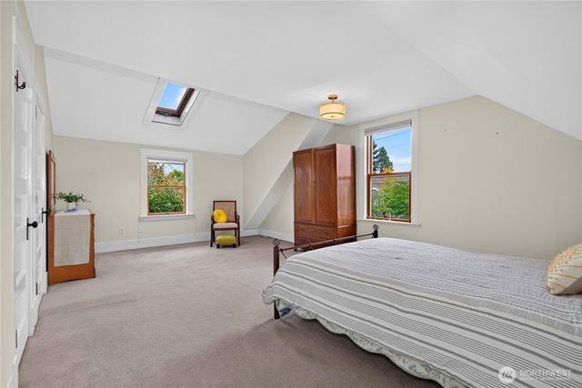 7337 Jones Avenue NW, Seattle, WA 98117