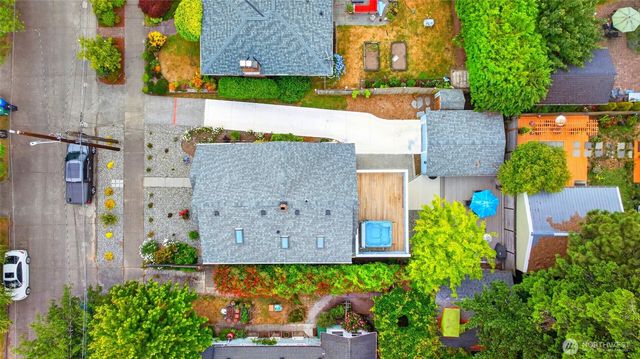 7337 Jones Avenue NW, Seattle, WA 98117