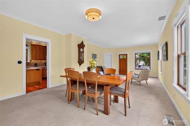 7337 Jones Avenue NW, Seattle, WA 98117