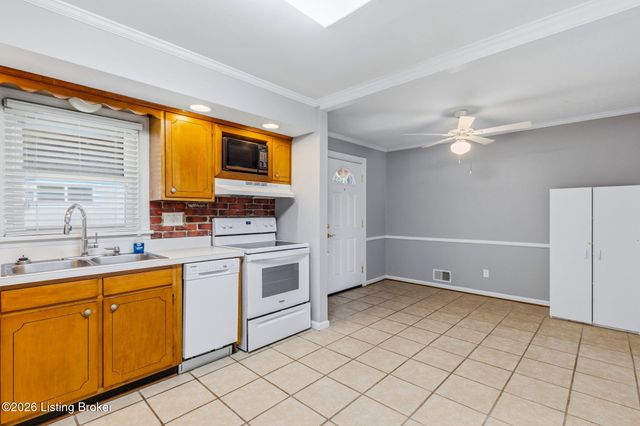 12317 Hardwick Rd, Louisville, KY 40243
