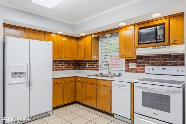 12317 Hardwick Rd, Louisville, KY 40243
