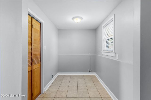 12317 Hardwick Rd, Louisville, KY 40243