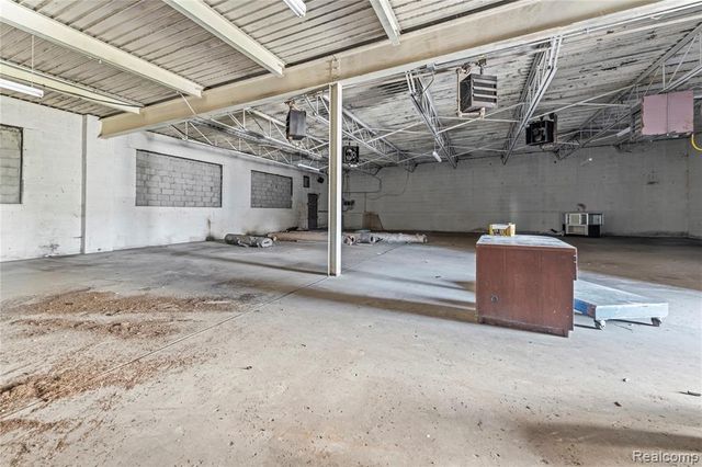 9903 Northlawn Street, Detroit, MI 48204