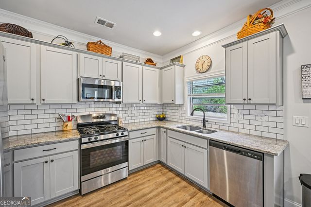413 Hudson Cove Trail, Gainesville, GA 30506