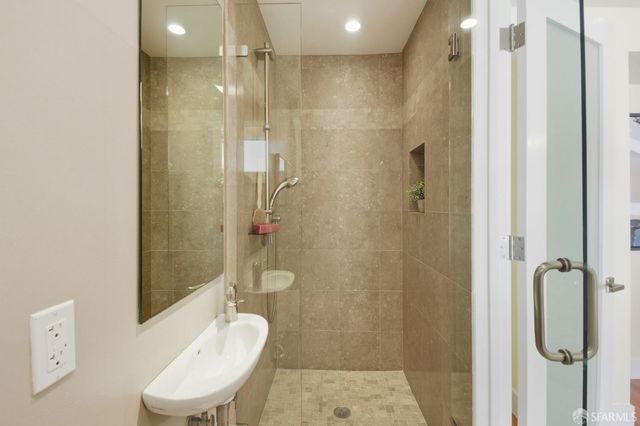 373 6th Avenue, San Francisco, CA 94118