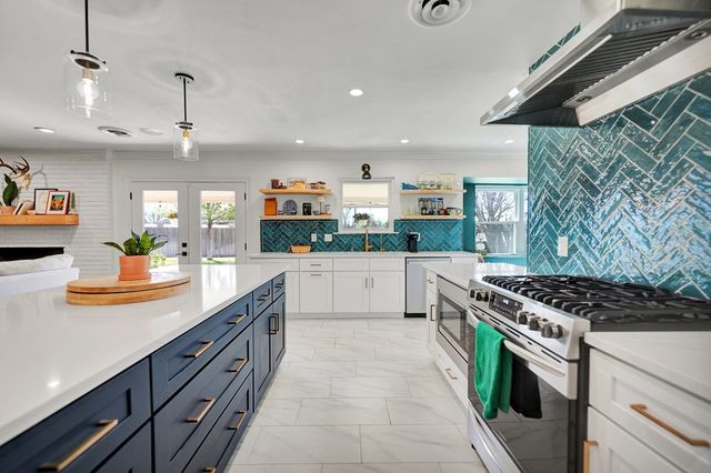 2827 Durant Dr, Midland, TX 79705