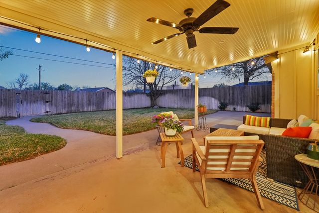 2827 Durant Dr, Midland, TX 79705