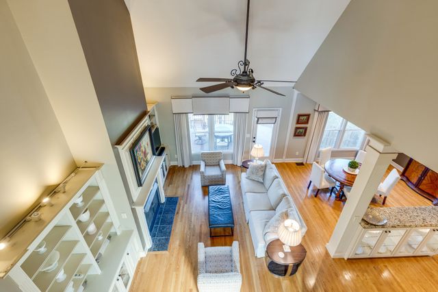 609 Rivercrest Way, Nashville, TN 37214