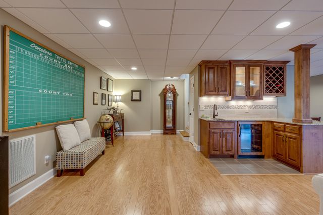 609 Rivercrest Way, Nashville, TN 37214