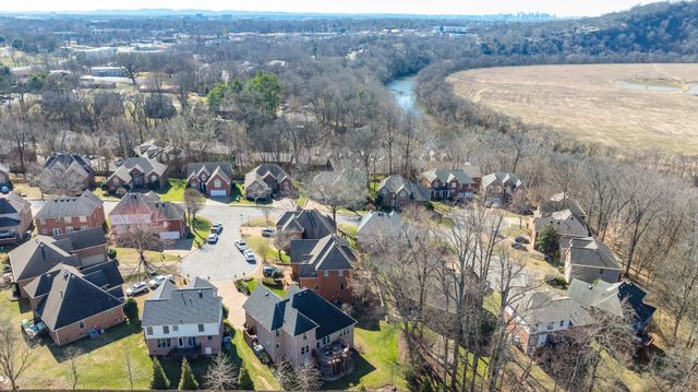 609 Rivercrest Way, Nashville, TN 37214