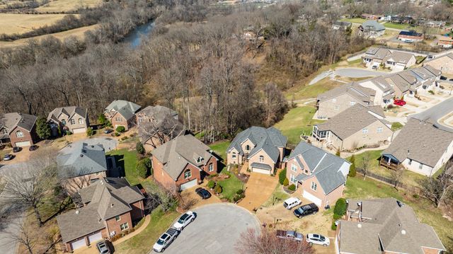 609 Rivercrest Way, Nashville, TN 37214