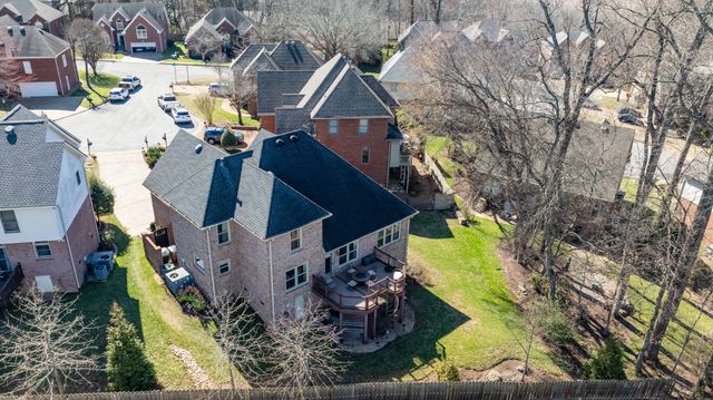 609 Rivercrest Way, Nashville, TN 37214