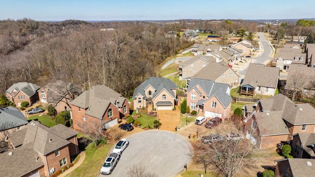 609 Rivercrest Way, Nashville, TN 37214