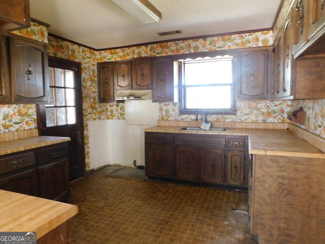 563 Keith Rd, Guyton, GA 31312