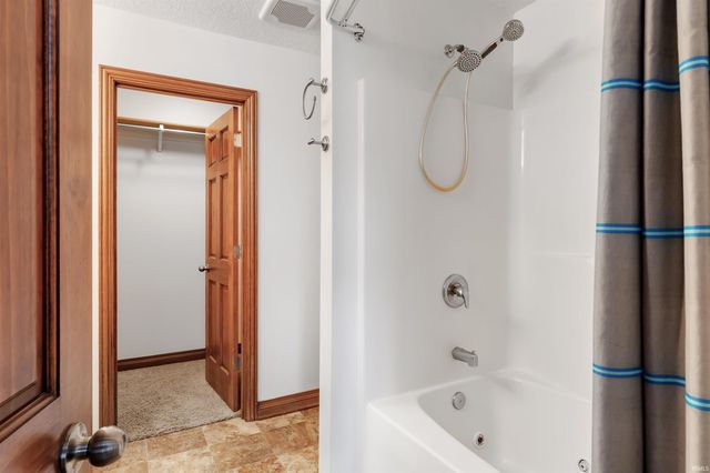 13084 Claret Court, Fort Wayne, IN 46845