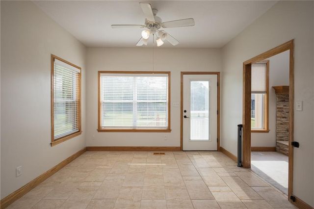 909 S Ann Street, Independence, MO 64056