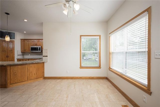 909 S Ann Street, Independence, MO 64056
