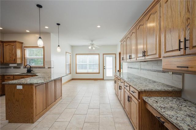 909 S Ann Street, Independence, MO 64056