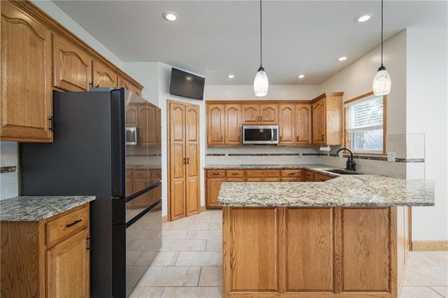 909 S Ann Street, Independence, MO 64056