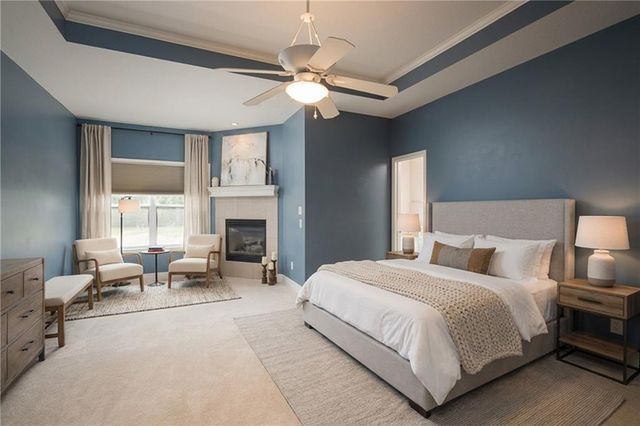 909 S Ann Street, Independence, MO 64056