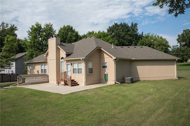 909 S Ann Street, Independence, MO 64056