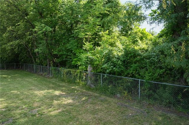 909 S Ann Street, Independence, MO 64056