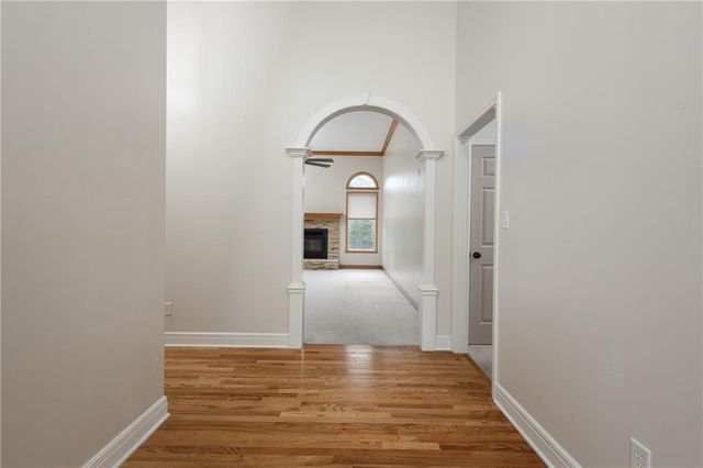 909 S Ann Street, Independence, MO 64056