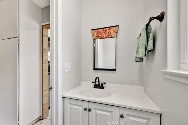 3841 Claremont St, Irvine, CA 92614